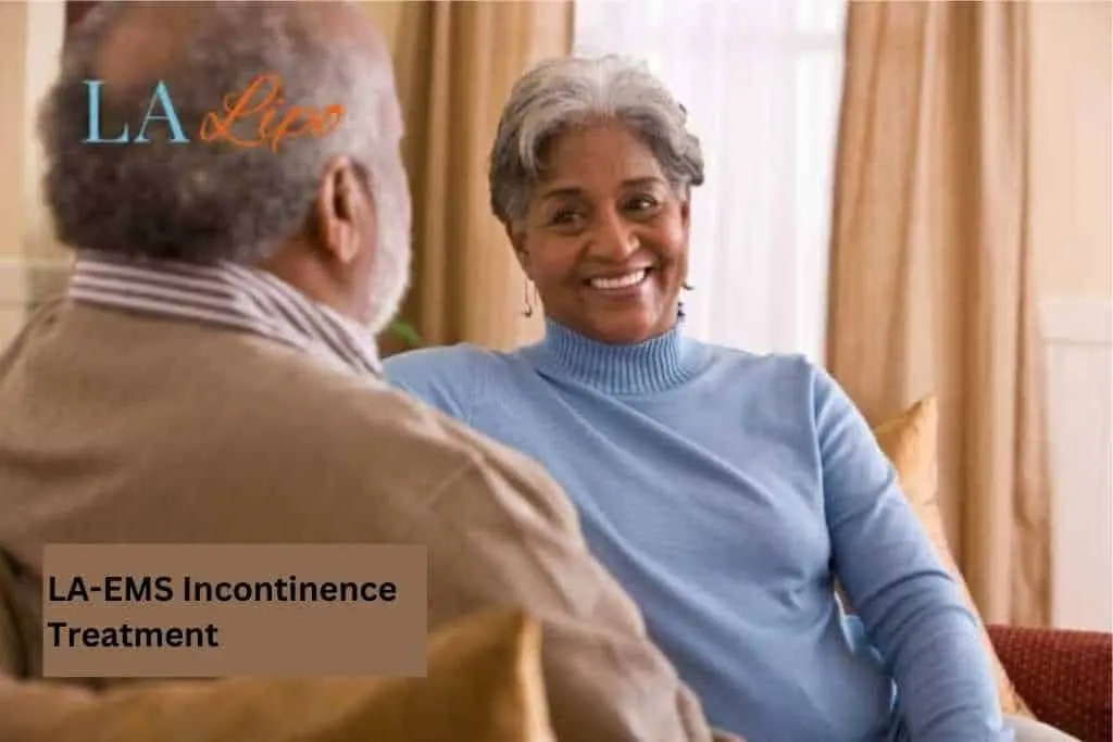 Couple sat smiling at each other - LA-EMS treatment Leigh-on-Sea